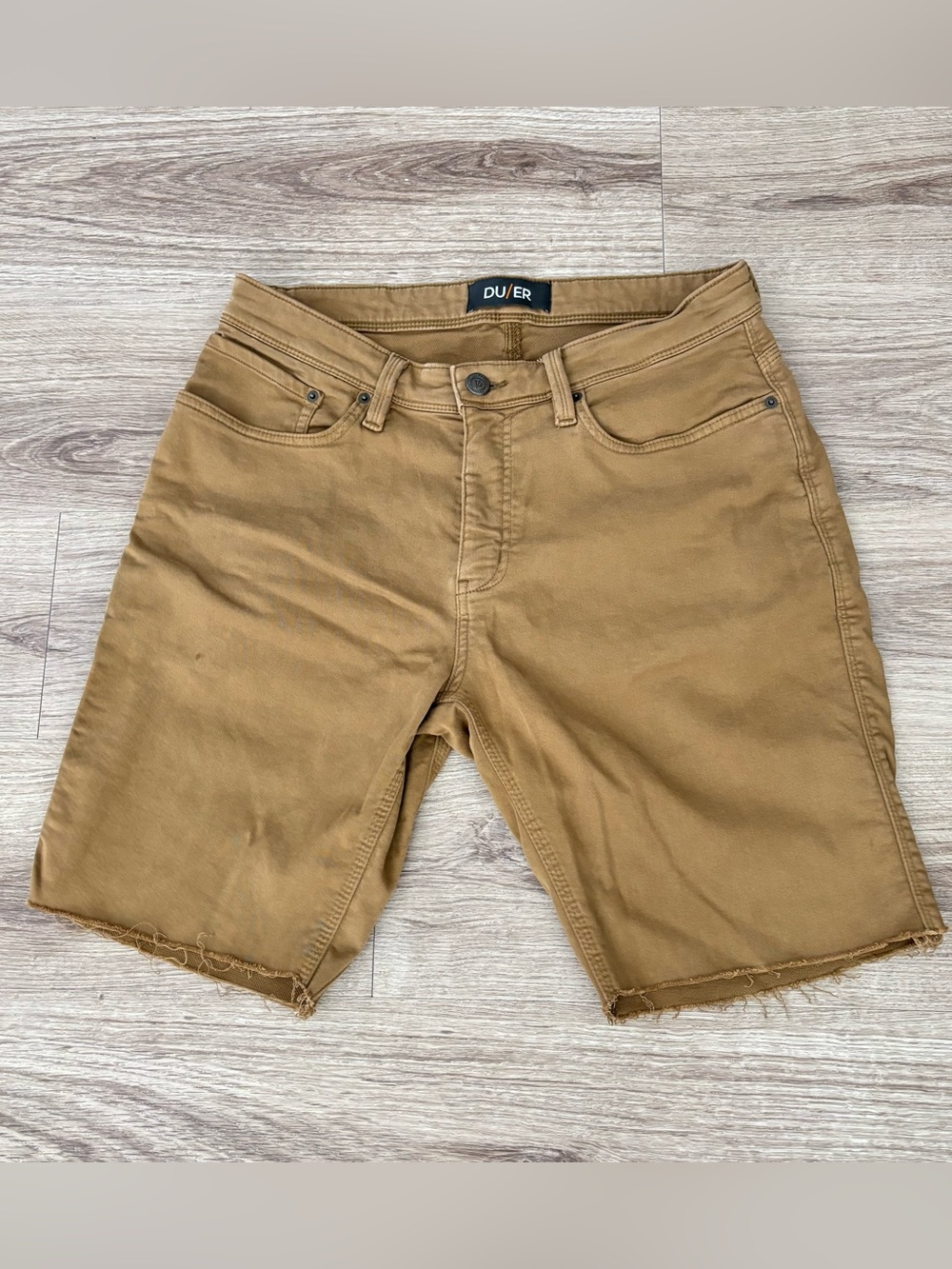 DU/ER N2X Relaxed Taper Shorts Men's 30 9" Brown Stretch Chino 5 Pocket DUER